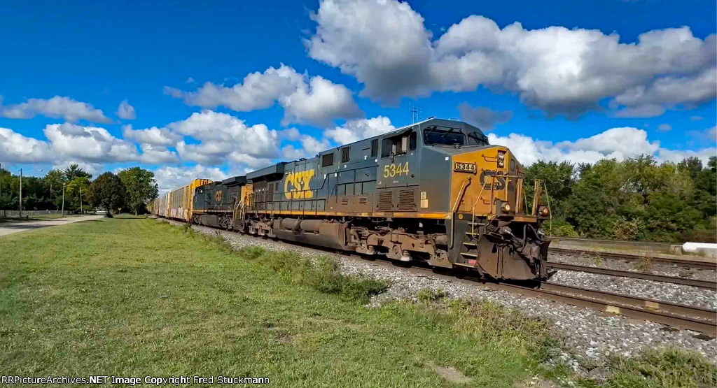 CSX 5344 leads I168.